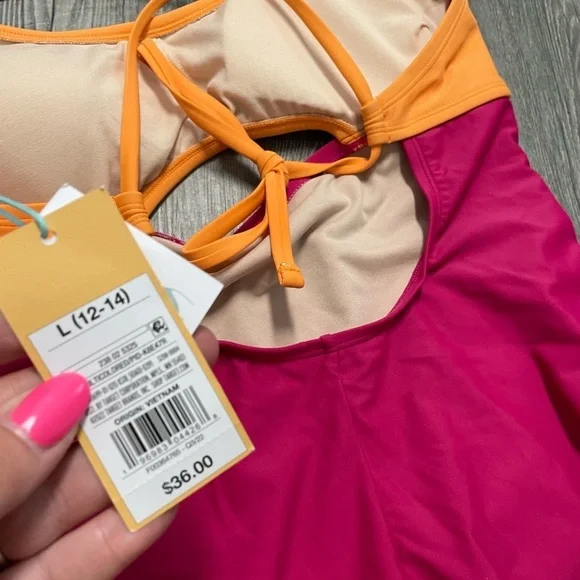 Kona Sol Color Block Cut Out One Piece Swimsuit - Picture 5 of 5